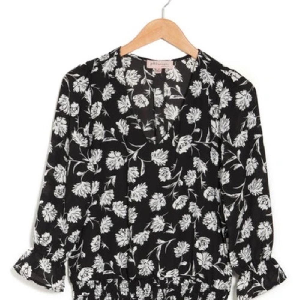 Philosophy Republic Floral V Neck Blouse